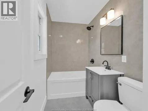 1532 Tourangeau Road Windsor ON N8Y 4J4