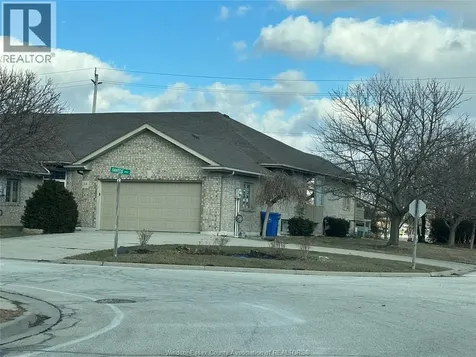 51 Santos Drive Kingsville ON N9Y 3Z5