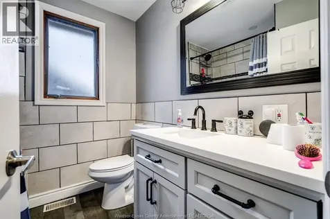 2332 Parent Avenue Windsor ON N8W 2E5