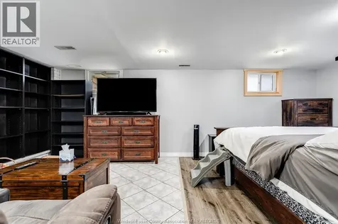 2332 Parent Avenue Windsor ON N8W 2E5
