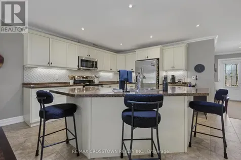 8 New York Avenue Wasaga Beach ON L9Z 3A8