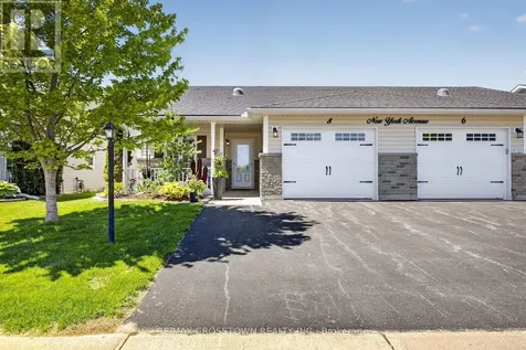 8 New York Avenue Wasaga Beach ON L9Z 3A8