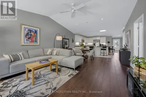 8 New York Avenue Wasaga Beach ON L9Z 3A8