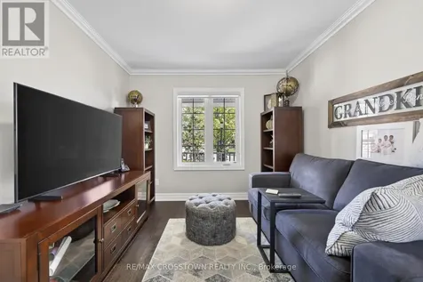 8 New York Avenue Wasaga Beach ON L9Z 3A8