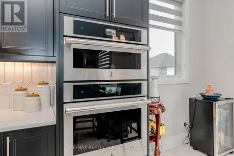 130 Pondcliffe Drive Kitchener ON N2R 0M4