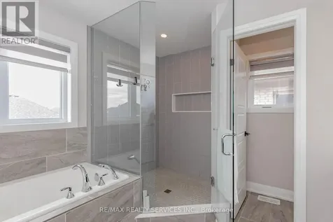 130 Pondcliffe Drive Kitchener ON N2R 0M4