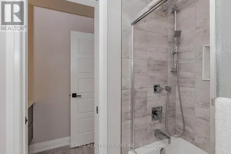 130 Pondcliffe Drive Kitchener ON N2R 0M4