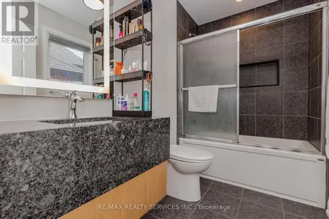 130 Pondcliffe Drive Kitchener ON N2R 0M4