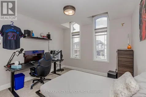 130 Pondcliffe Drive Kitchener ON N2R 0M4