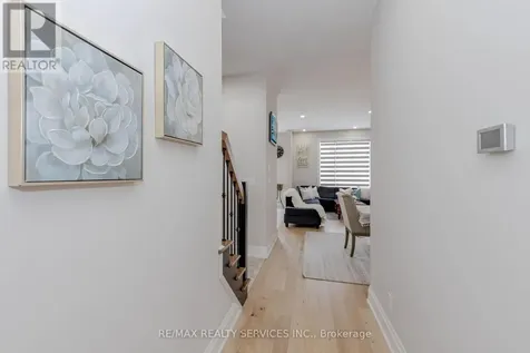 130 Pondcliffe Drive Kitchener ON N2R 0M4