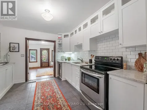 170 Cowan Avenue Toronto (south Parkdale) ON M6K 2N6