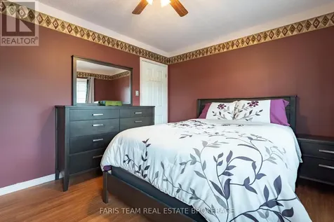 1 Hallen Drive Penetanguishene ON L9M 1G2