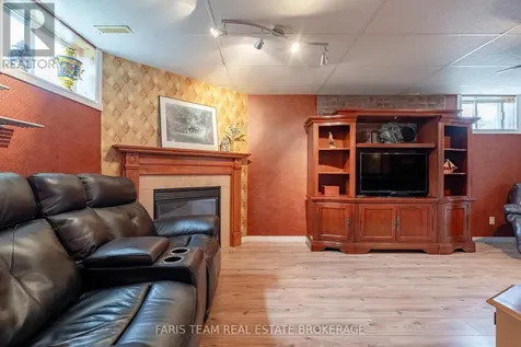 1 Hallen Drive Penetanguishene ON L9M 1G2