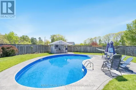 1 Hallen Drive Penetanguishene ON L9M 1G2