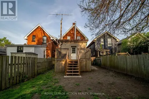 20 Wells Avenue Brantford ON N3R 4J2