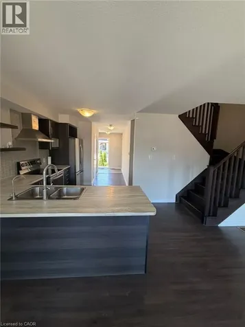 62 Sherway Street Stoney Creek ON L8J 0J3