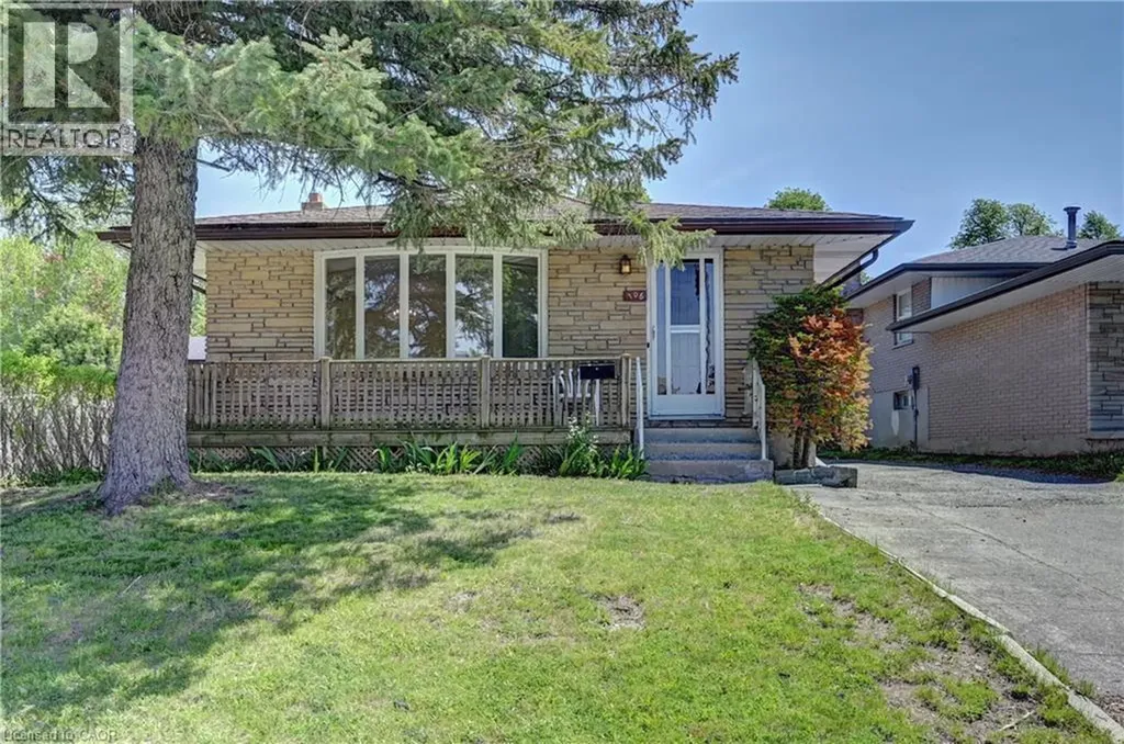 106 Kimberly Crescent Kitchener ON N2E 1C9