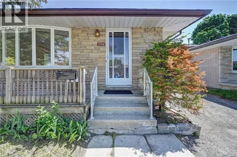 106 Kimberly Crescent Kitchener ON N2E 1C9