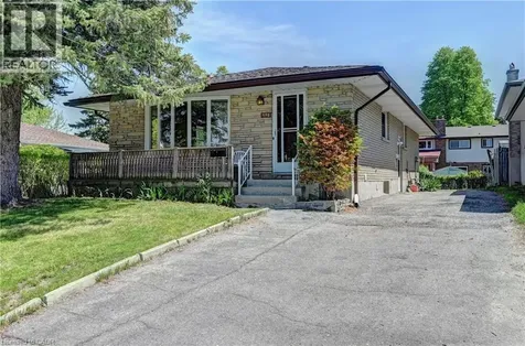 106 Kimberly Crescent Kitchener ON N2E 1C9