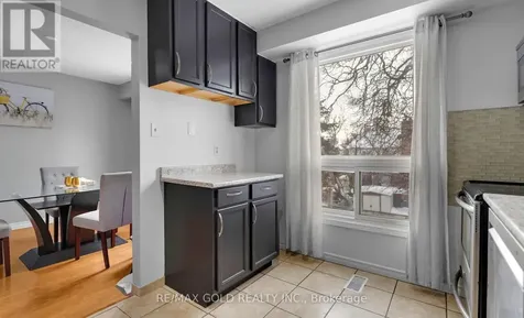 18 Peterson Court Brampton (heart Lake East) ON L6Z 1K6