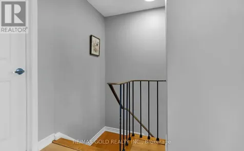 18 Peterson Court Brampton (heart Lake East) ON L6Z 1K6