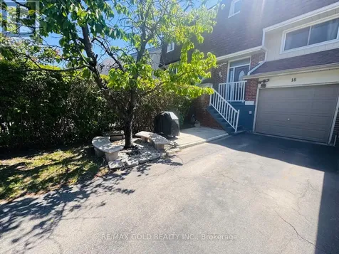 18 Peterson Court Brampton (heart Lake East) ON L6Z 1K6