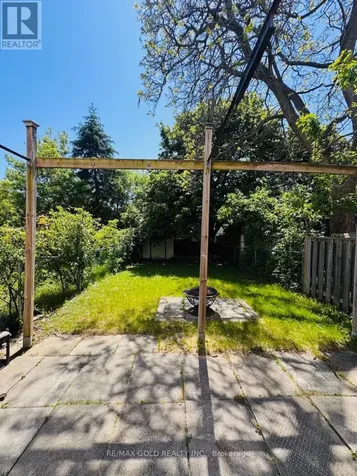 18 Peterson Court Brampton (heart Lake East) ON L6Z 1K6