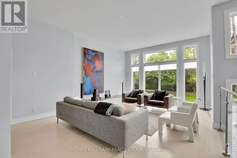 40 Byron Avenue Ottawa ON K1Y 3J1