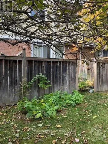 84 Paddington Street Ottawa ON K1V 0S9