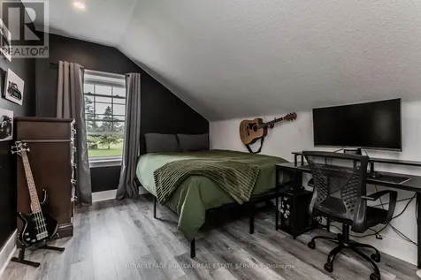 351 Rock Chapel Road Hamilton ON L9H 5E2
