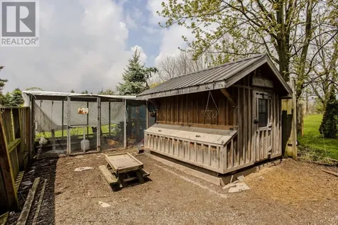 351 Rock Chapel Road Hamilton ON L9H 5E2
