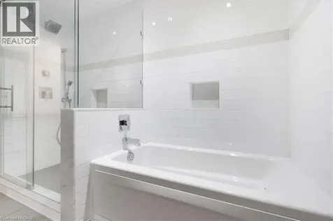 17 Highland Crescent Cambridge ON N1S 1L5