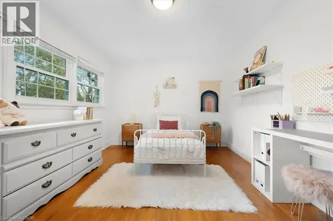 17 Highland Crescent Cambridge ON N1S 1L5