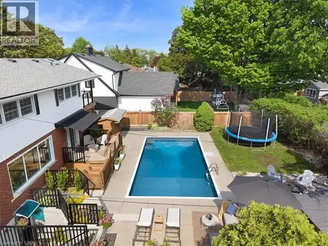 17 Highland Crescent Cambridge ON N1S 1L5