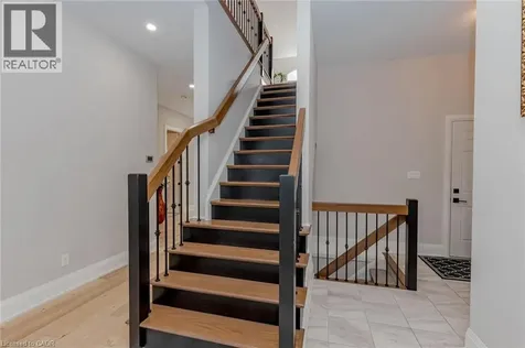 130 Pondcliffe Drive Kitchener ON N2R 0M4