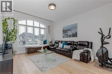 130 Pondcliffe Drive Kitchener ON N2R 0M4