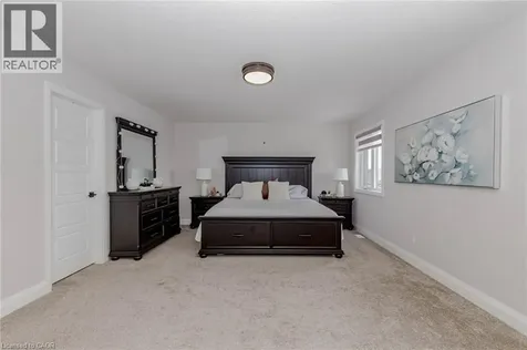 130 Pondcliffe Drive Kitchener ON N2R 0M4