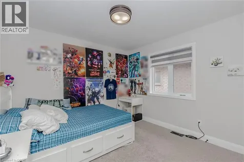 130 Pondcliffe Drive Kitchener ON N2R 0M4