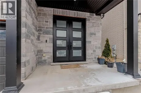 130 Pondcliffe Drive Kitchener ON N2R 0M4