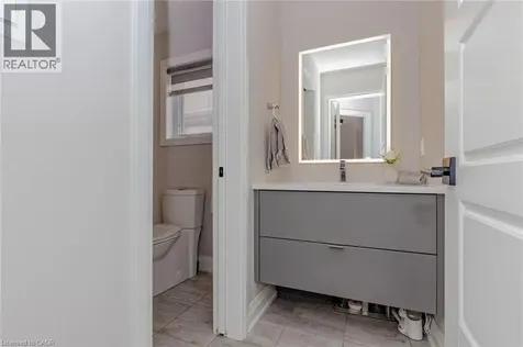 130 Pondcliffe Drive Kitchener ON N2R 0M4