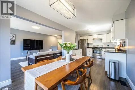 423 Veronica Drive Kitchener ON N2A 4E9