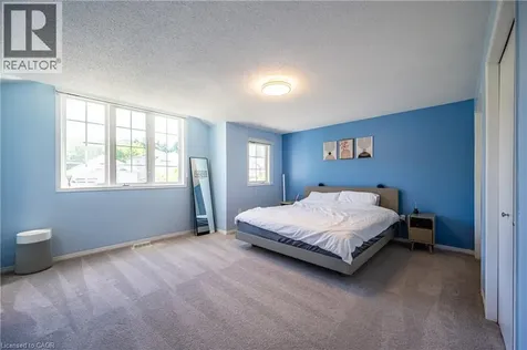 423 Veronica Drive Kitchener ON N2A 4E9