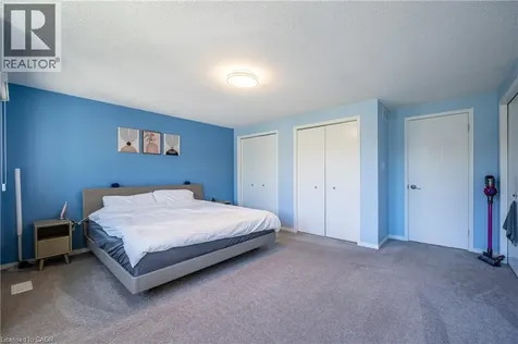 423 Veronica Drive Kitchener ON N2A 4E9