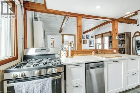 716 Sandy Bay Road Dunnville ON N1A 2W6