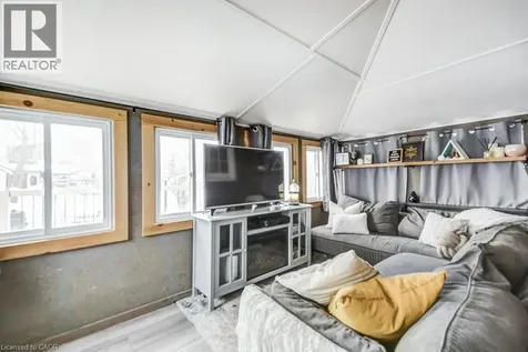 716 Sandy Bay Road Dunnville ON N1A 2W6