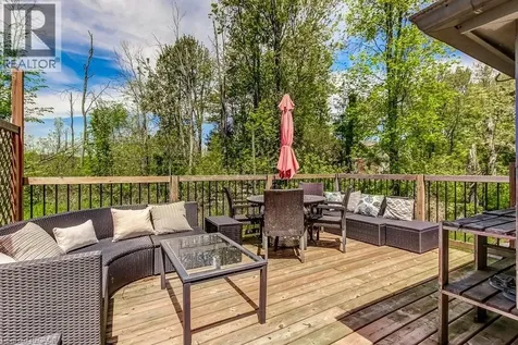 716 Sandy Bay Road Dunnville ON N1A 2W6