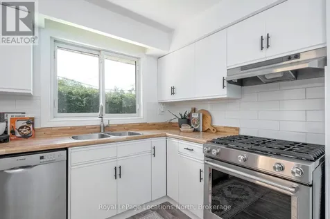 26 Dickson Road Collingwood ON L9Y 2X3