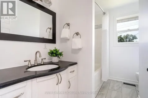 26 Dickson Road Collingwood ON L9Y 2X3
