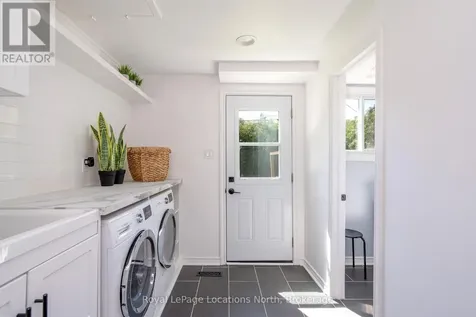 26 Dickson Road Collingwood ON L9Y 2X3