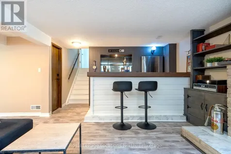 26 Dickson Road Collingwood ON L9Y 2X3